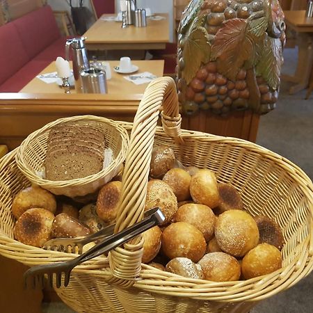 Hotel Zum Goldenen Ochsen ไมคัมเมอร์ ภายนอก รูปภาพ