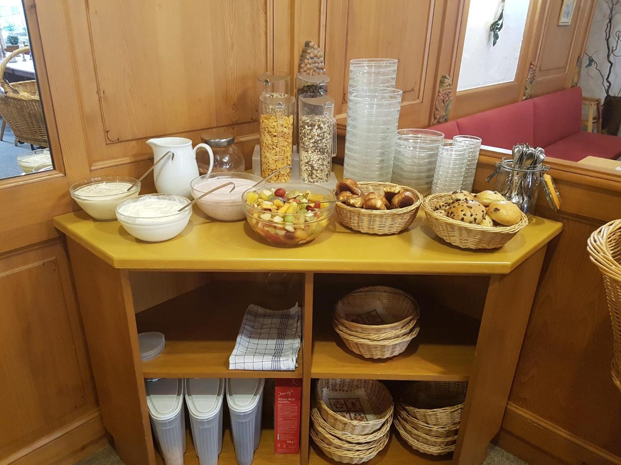 Hotel Zum Goldenen Ochsen ไมคัมเมอร์ ภายนอก รูปภาพ