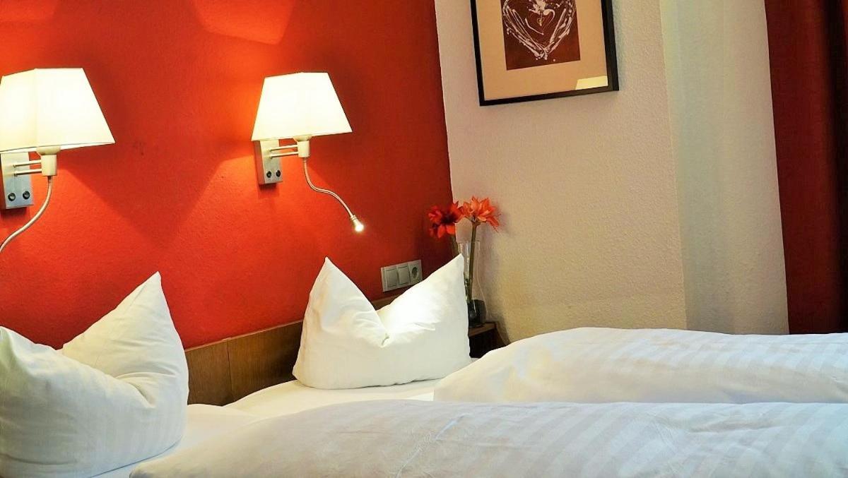 Hotel Zum Goldenen Ochsen ไมคัมเมอร์ ภายนอก รูปภาพ