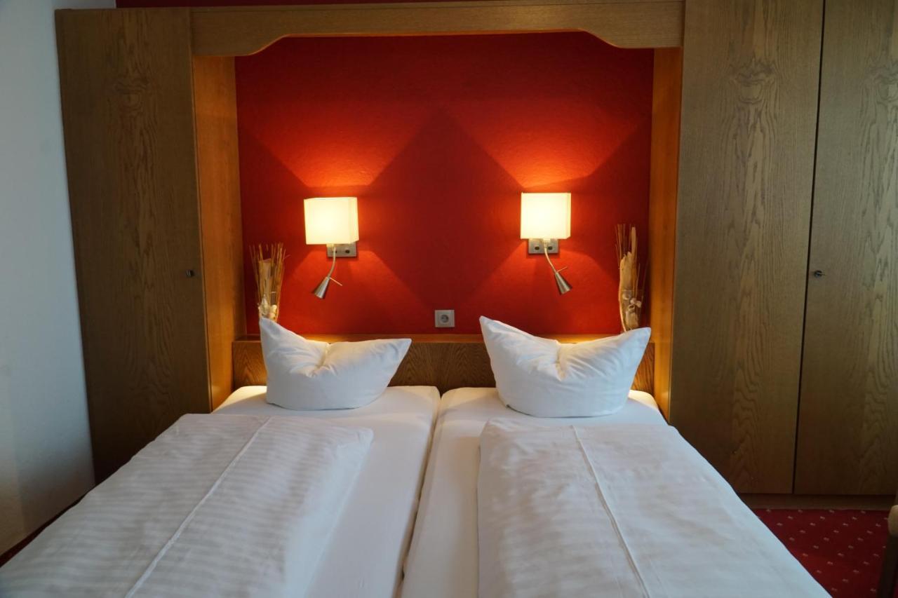 Hotel Zum Goldenen Ochsen ไมคัมเมอร์ ภายนอก รูปภาพ